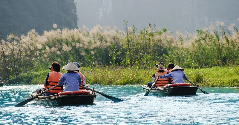 The most beautiful places to kayak in the US — and what nobody tells you